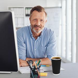 Fuentes de la celebración de días festivos de Drinkware de la Navidad de la hoja de oro, taza de papel disponible de Navidad, fuentes del día de fiesta de Navidad 4