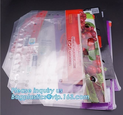 Los bolsos del embalaje de la fruta para las verduras del plátano de las uvas se colocan encima de bolsos plásticos de la comida, se levantan el bolso de la cremallera